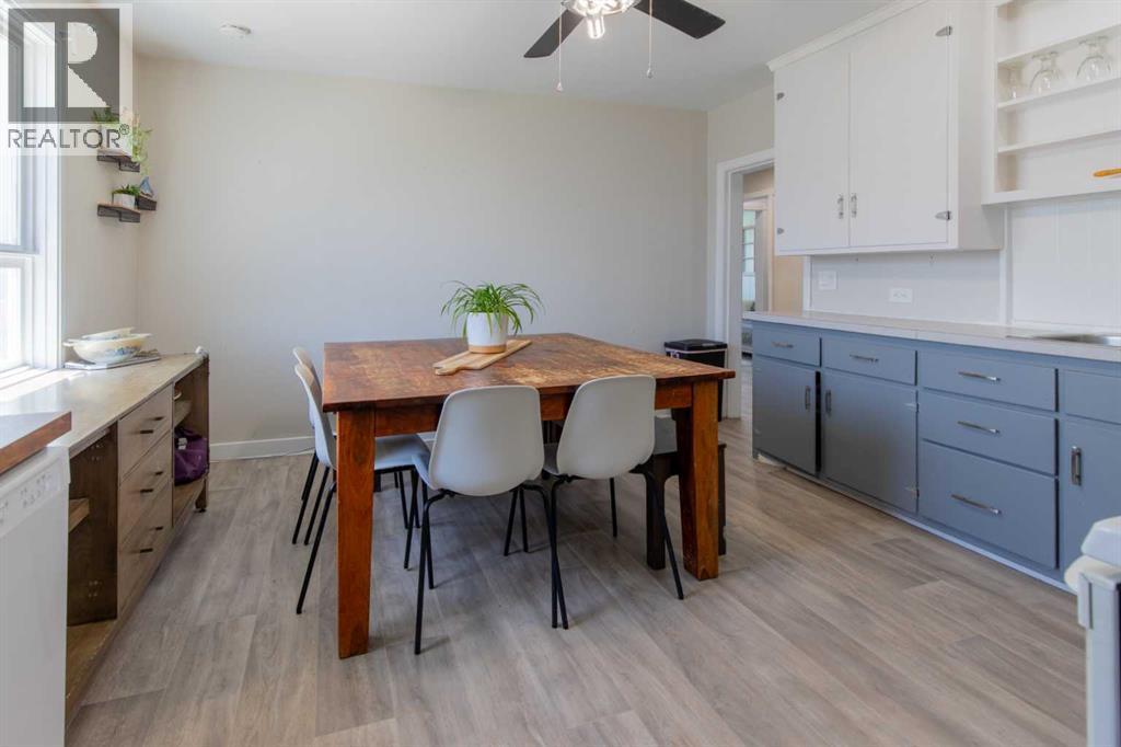 375 N 100 W, Raymond, Alberta  T0K 2S0 - Photo 10 - A2310229