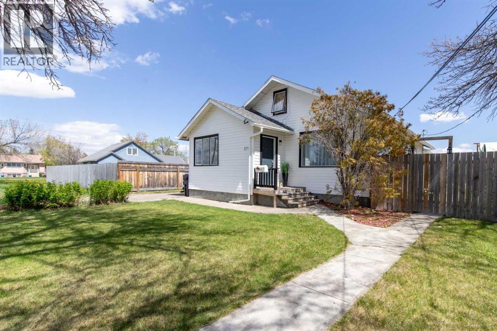 375 N 100 W, Raymond, Alberta  T0K 2S0 - Photo 29 - A2310229