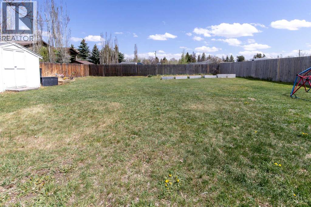 375 N 100 W, Raymond, Alberta  T0K 2S0 - Photo 32 - A2310229