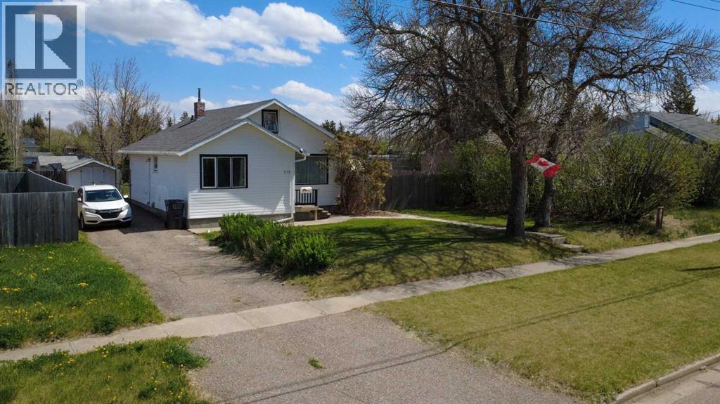 375 N 100 W, Raymond, Alberta  T0K 2S0 - Photo 38 - A2310229