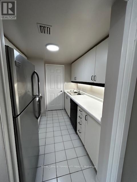 919 - 711 Bay Street, Toronto, Ontario  M5G 2J8 - Photo 10 - C13121400