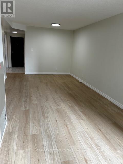 919 - 711 Bay Street, Toronto, Ontario  M5G 2J8 - Photo 11 - C13121400