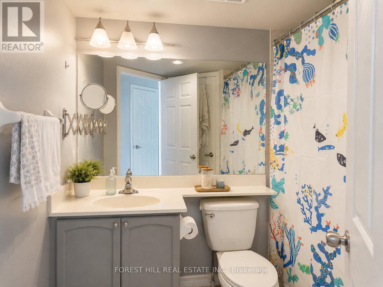 1028 - 230 Queens Quay W, Toronto, Ontario  M5J 2Y7 - Photo 10 - C13121464