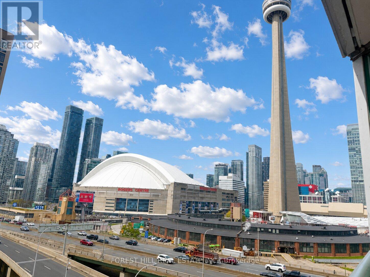 1028 - 230 Queens Quay W, Toronto, Ontario  M5J 2Y7 - Photo 2 - C13121464