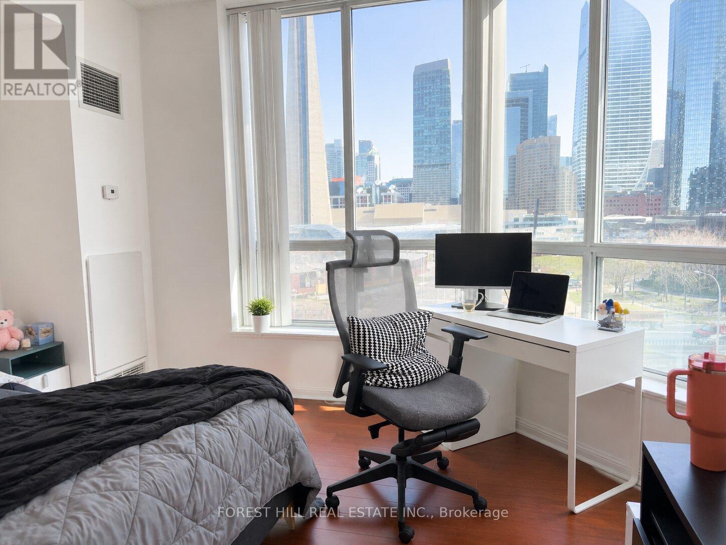 1028 - 230 Queens Quay W, Toronto, Ontario  M5J 2Y7 - Photo 6 - C13121464