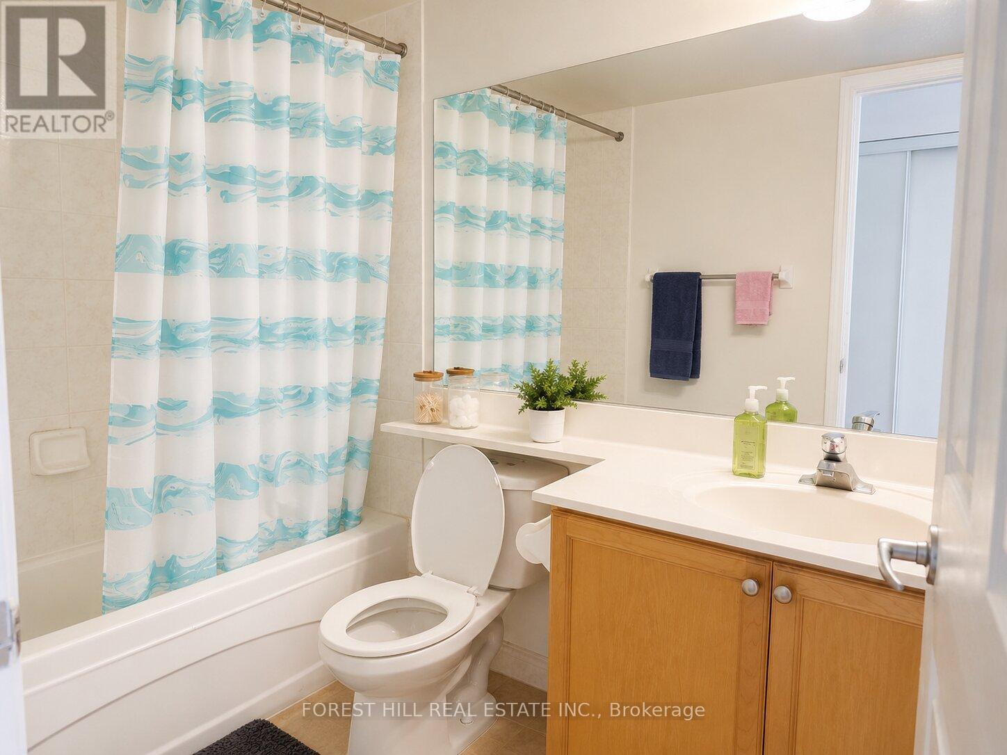 1028 - 230 Queens Quay W, Toronto, Ontario  M5J 2Y7 - Photo 7 - C13121464
