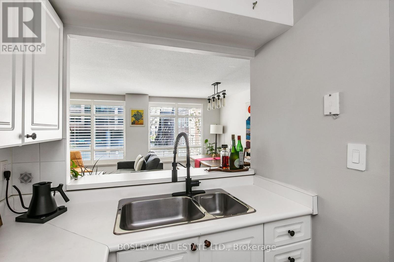 303 - 99 Hayden Street, Toronto, Ontario  M4Y 3B4 - Photo 13 - C13121492