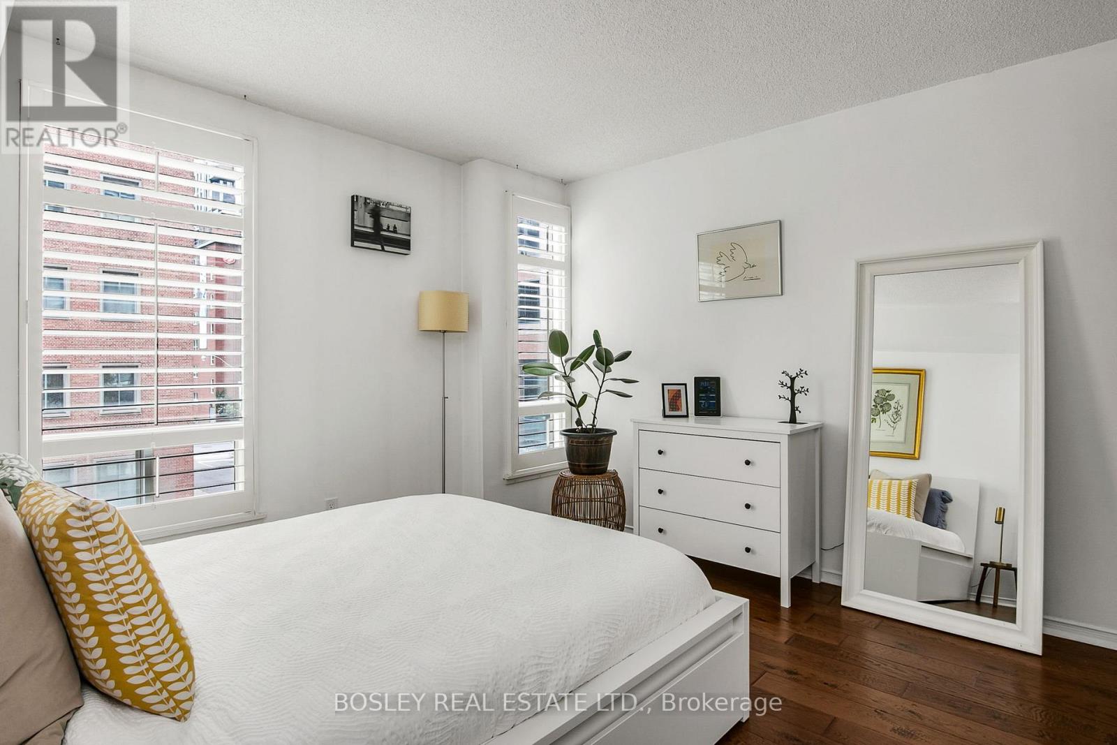 303 - 99 Hayden Street, Toronto, Ontario  M4Y 3B4 - Photo 24 - C13121492