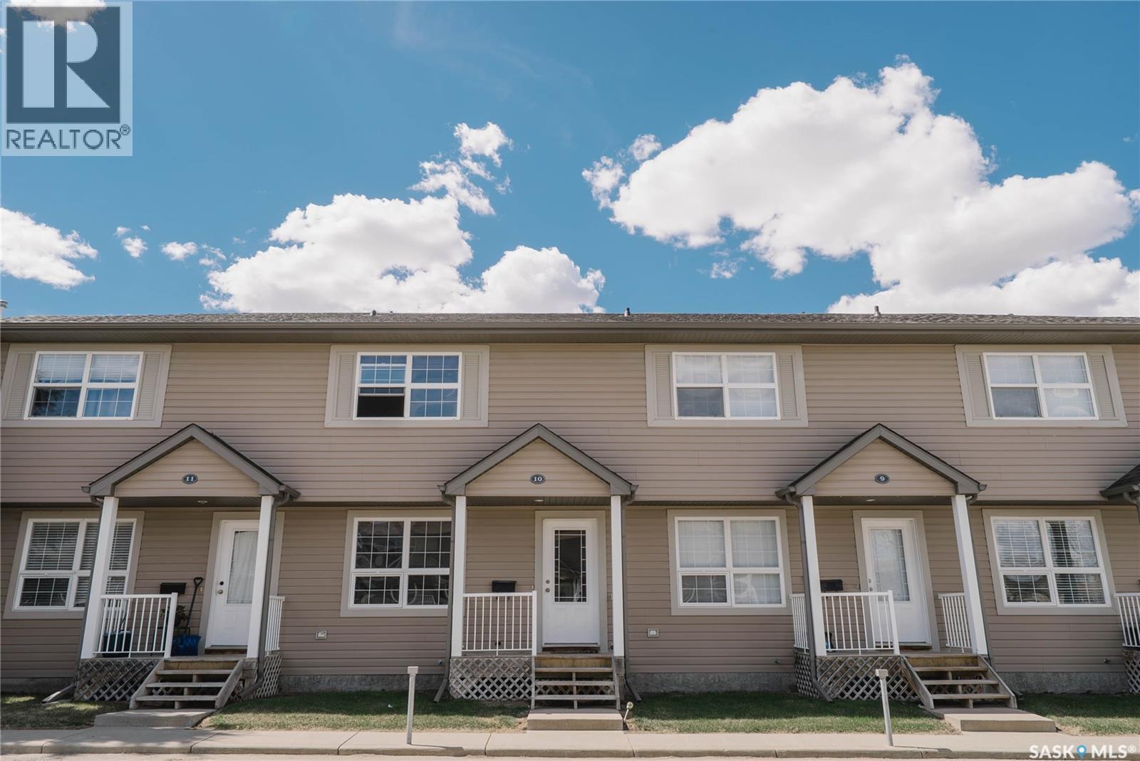 10 300 Maccormack Road, Martensville, Saskatchewan  S0K 0A2 - Photo 2 - SK035826