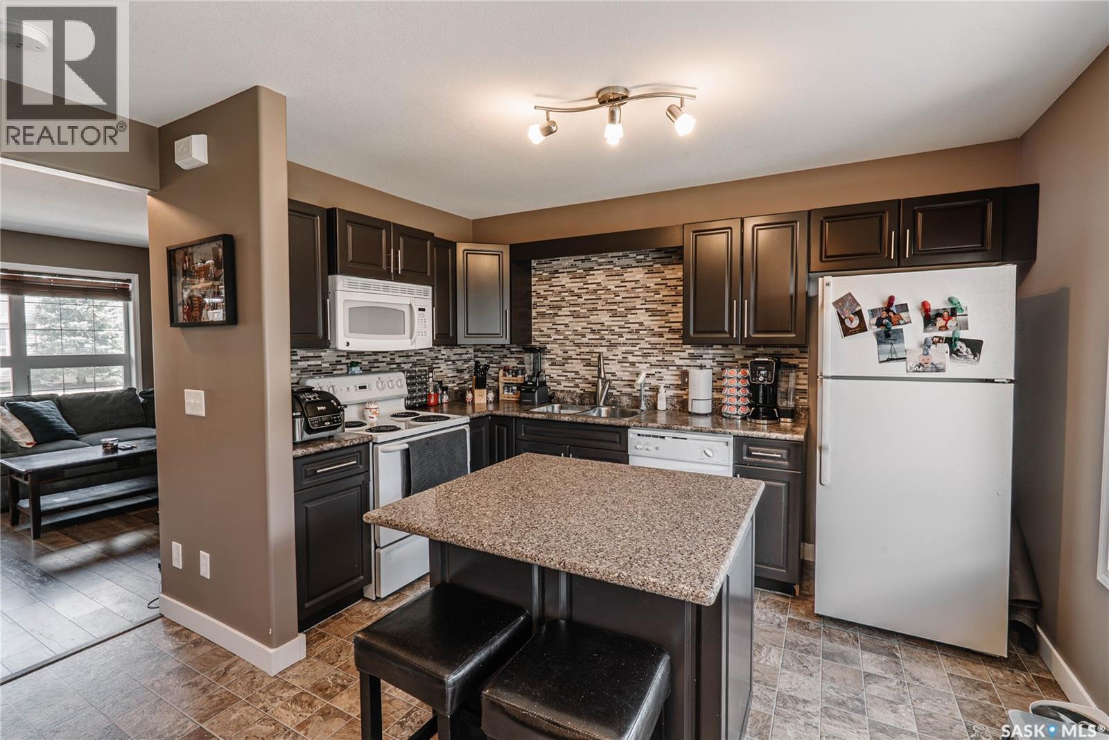 10 300 Maccormack Road, Martensville, Saskatchewan  S0K 0A2 - Photo 5 - SK035826