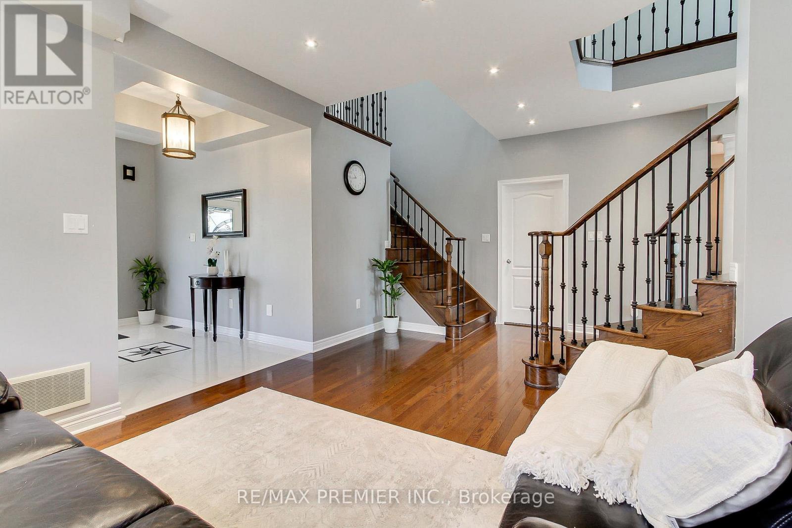 61 Tigertail Crescent, Bradford West Gwillimbury (Bradford), Ontario  L3Z 0M3 - Photo 12 - N13121398