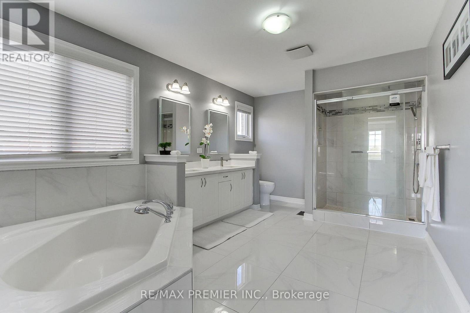 61 Tigertail Crescent, Bradford West Gwillimbury (Bradford), Ontario  L3Z 0M3 - Photo 35 - N13121398