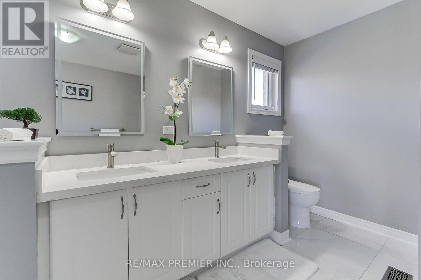 61 Tigertail Crescent, Bradford West Gwillimbury (Bradford), Ontario  L3Z 0M3 - Photo 36 - N13121398