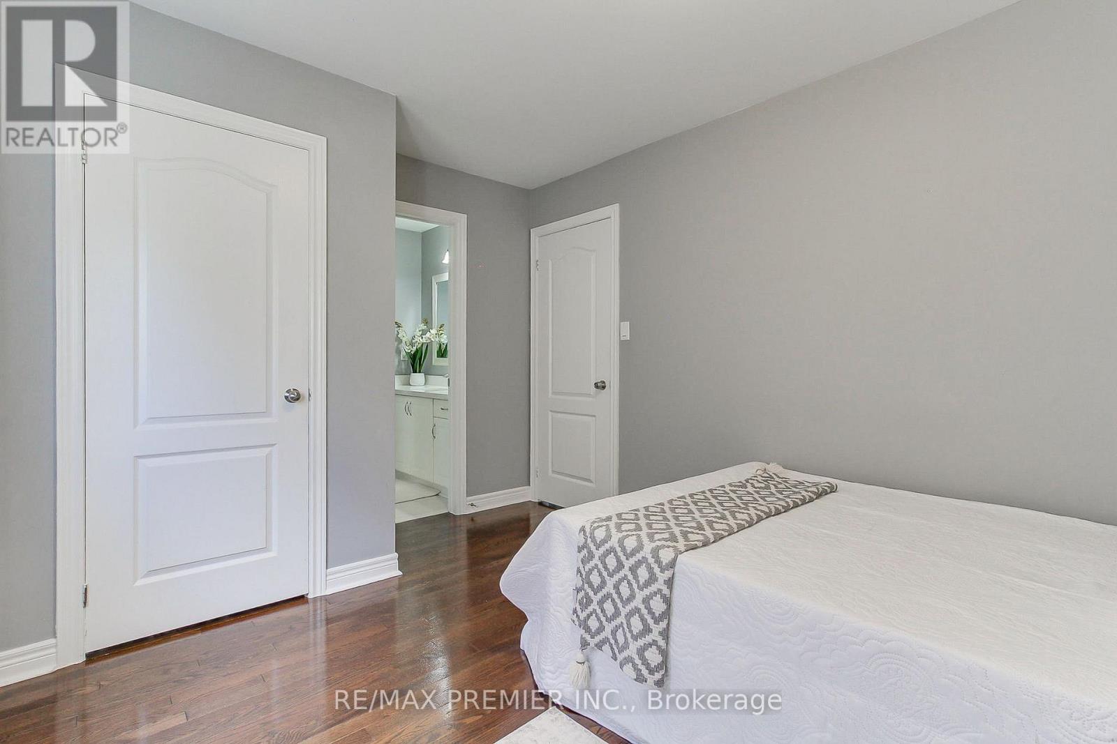 61 Tigertail Crescent, Bradford West Gwillimbury (Bradford), Ontario  L3Z 0M3 - Photo 39 - N13121398