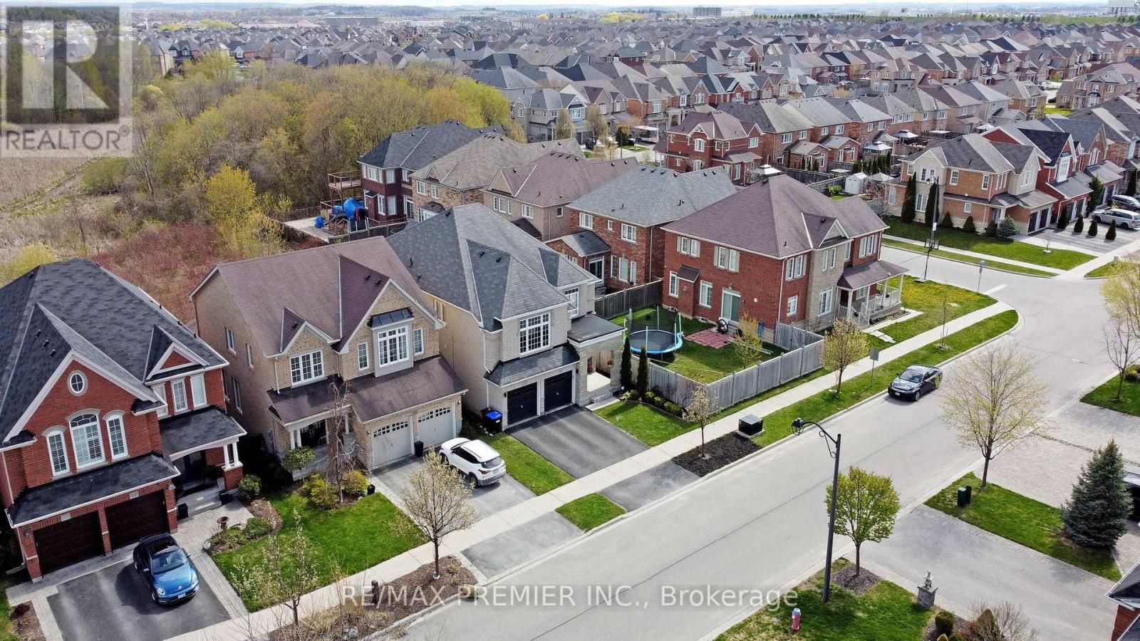 61 Tigertail Crescent, Bradford West Gwillimbury (Bradford), Ontario  L3Z 0M3 - Photo 50 - N13121398