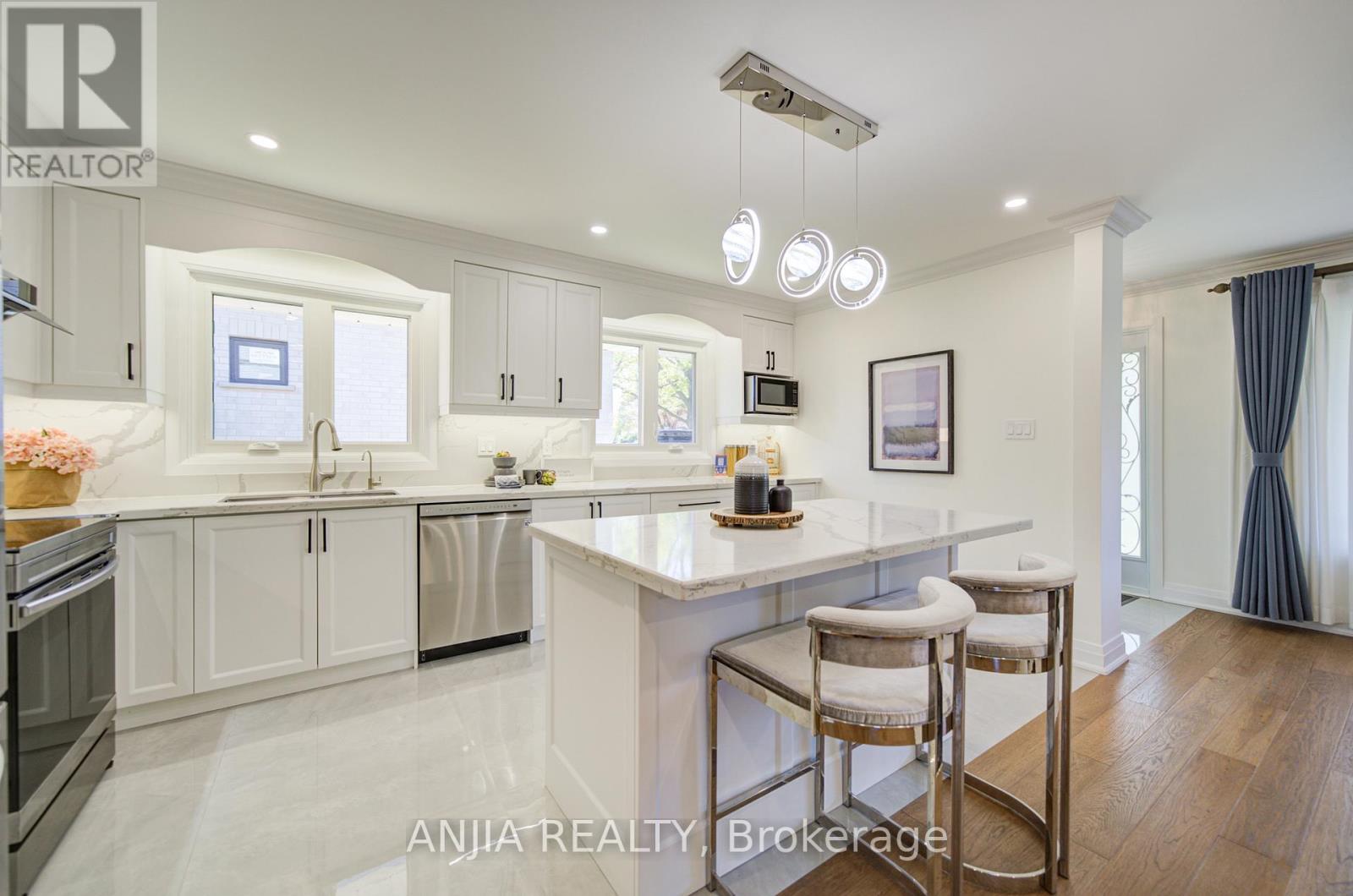80 Southdale Drive, Markham (Bullock), Ontario  L3P 1J8 - Photo 17 - N13121476