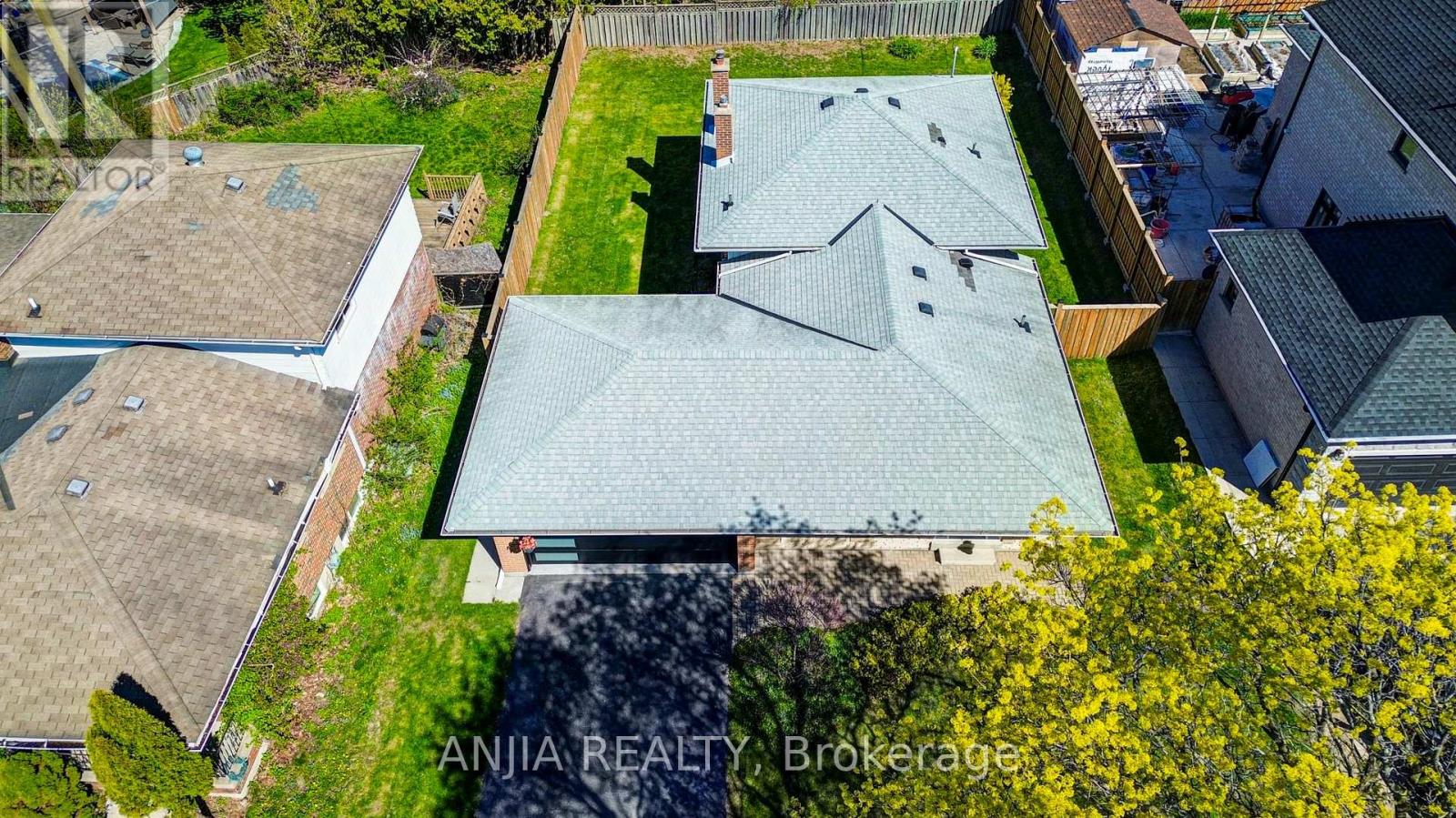 80 Southdale Drive, Markham (Bullock), Ontario  L3P 1J8 - Photo 7 - N13121476