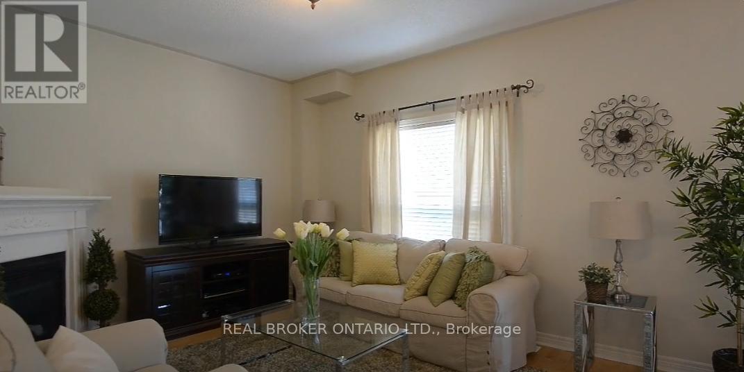 26 Coyote Way, Vaughan, Ontario  L4H 1Y6 - Photo 2 - N13121518