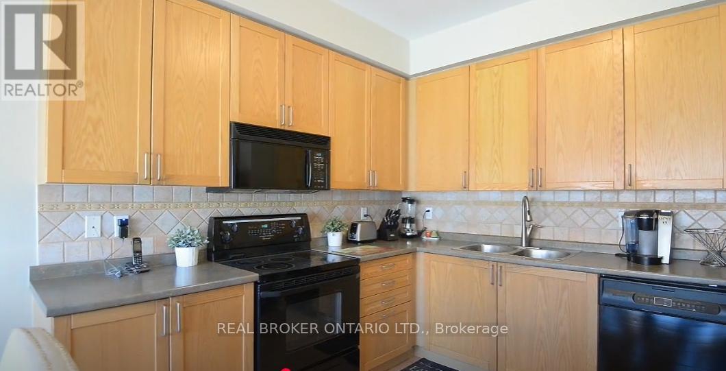 26 Coyote Way, Vaughan, Ontario  L4H 1Y6 - Photo 5 - N13121518