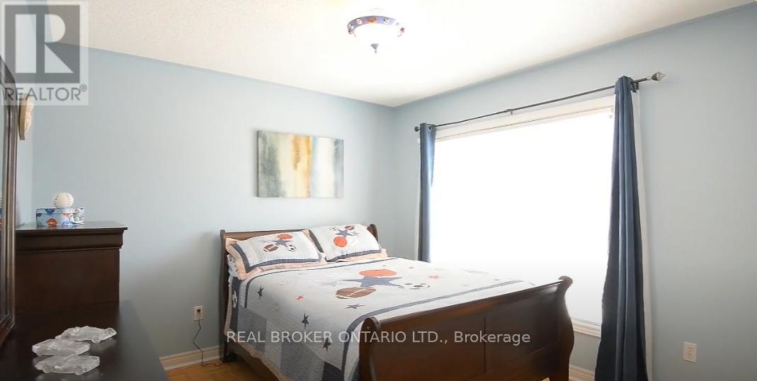 26 Coyote Way, Vaughan, Ontario  L4H 1Y6 - Photo 9 - N13121518