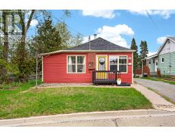 377 HENRIETTA STREET, Gananoque, Ontario