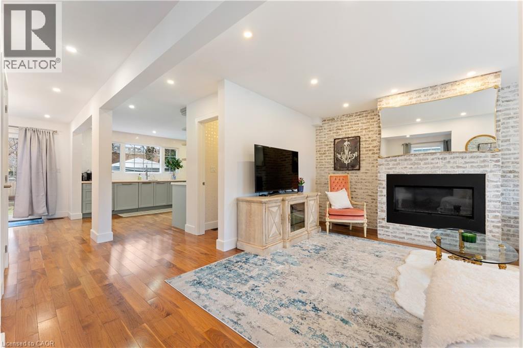 519 Regina Drive, Burlington, Ontario  L7S 1L7 - Photo 6 - 40800623