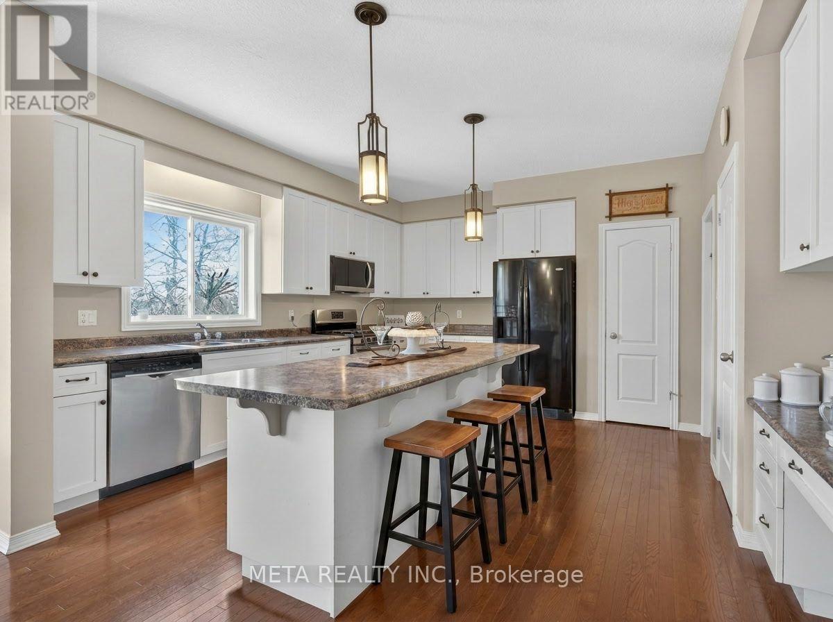 19 Mckean Crescent, Collingwood, Ontario  L9Y 0C1 - Photo 12 - S13121528