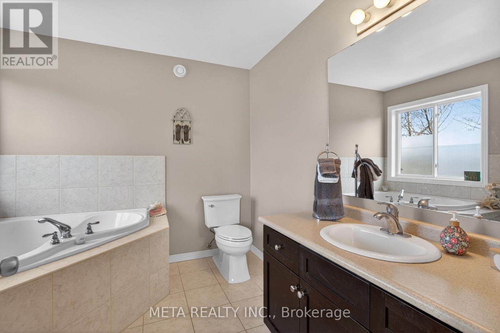 19 Mckean Crescent, Collingwood, Ontario  L9Y 0C1 - Photo 16 - S13121528