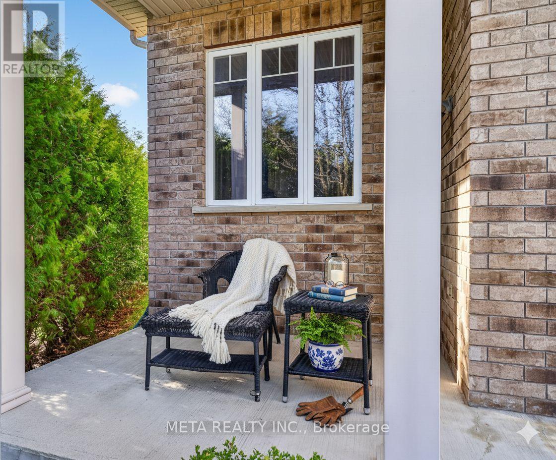 19 Mckean Crescent, Collingwood, Ontario  L9Y 0C1 - Photo 4 - S13121528