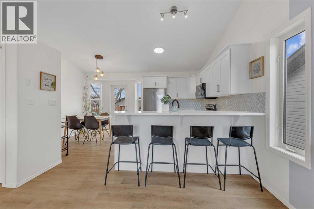 26 Mckinlay Crescent, Lacombe, Alberta  T4L 2L4 - Photo 8 - A2302509