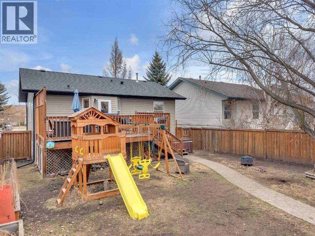 26 Mckinlay Crescent, Lacombe, Alberta  T4L 2L4 - Photo 34 - A2302509