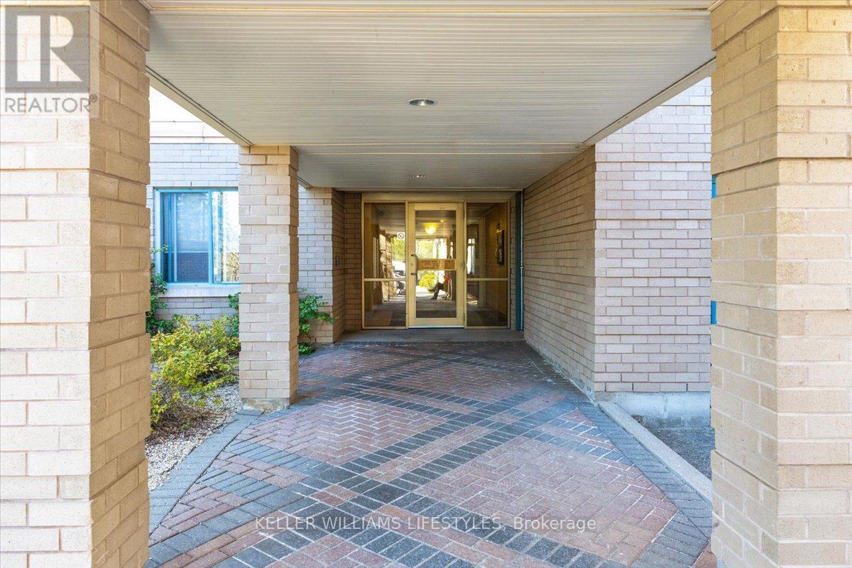 215 - 511 Gainsborough Road, London North, Ontario  N6G 4Z5 - Photo 3 - X13121706