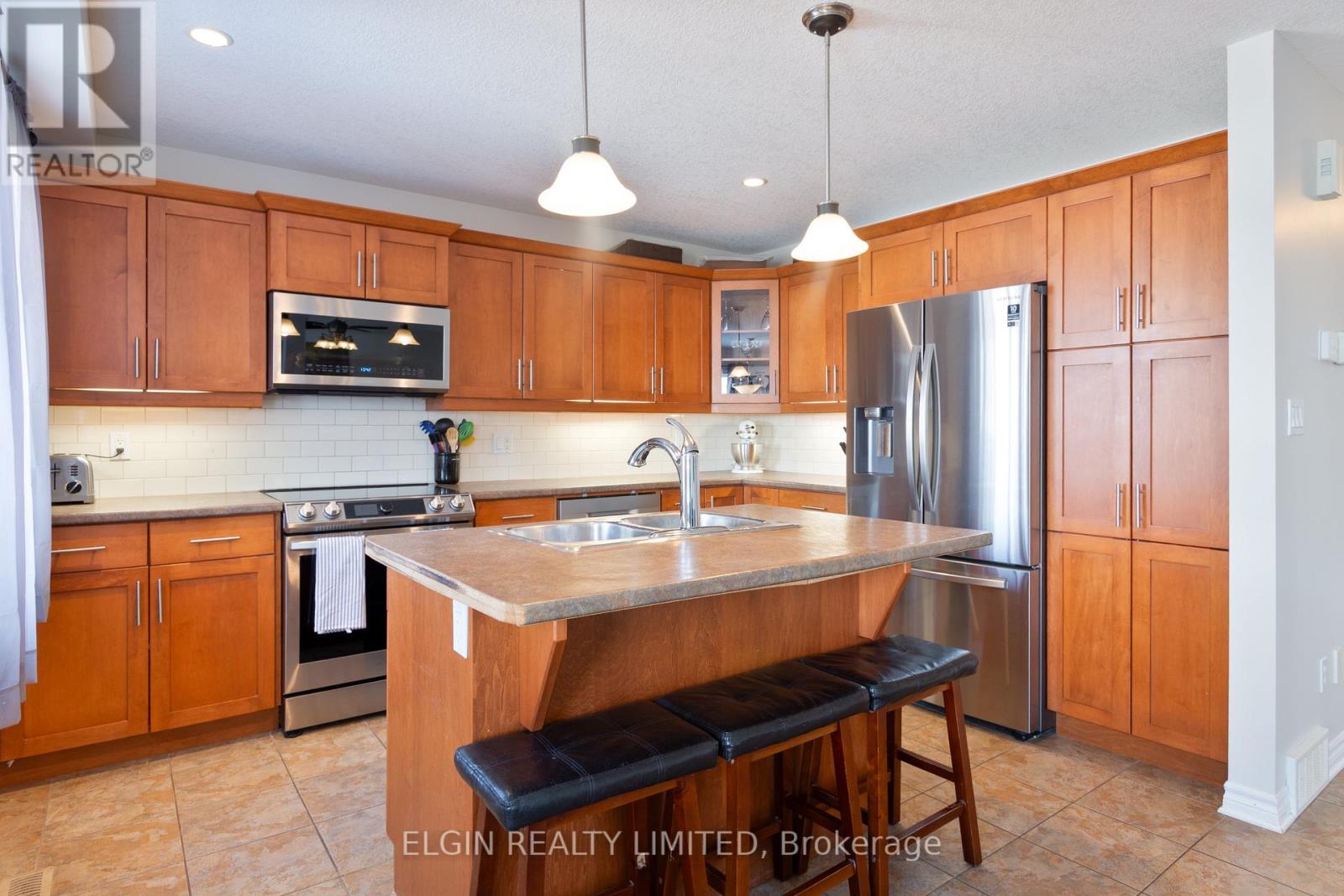 18 Peach Tree Boulevard, St. Thomas, Ontario  N5R 1L2 - Photo 11 - X13121938