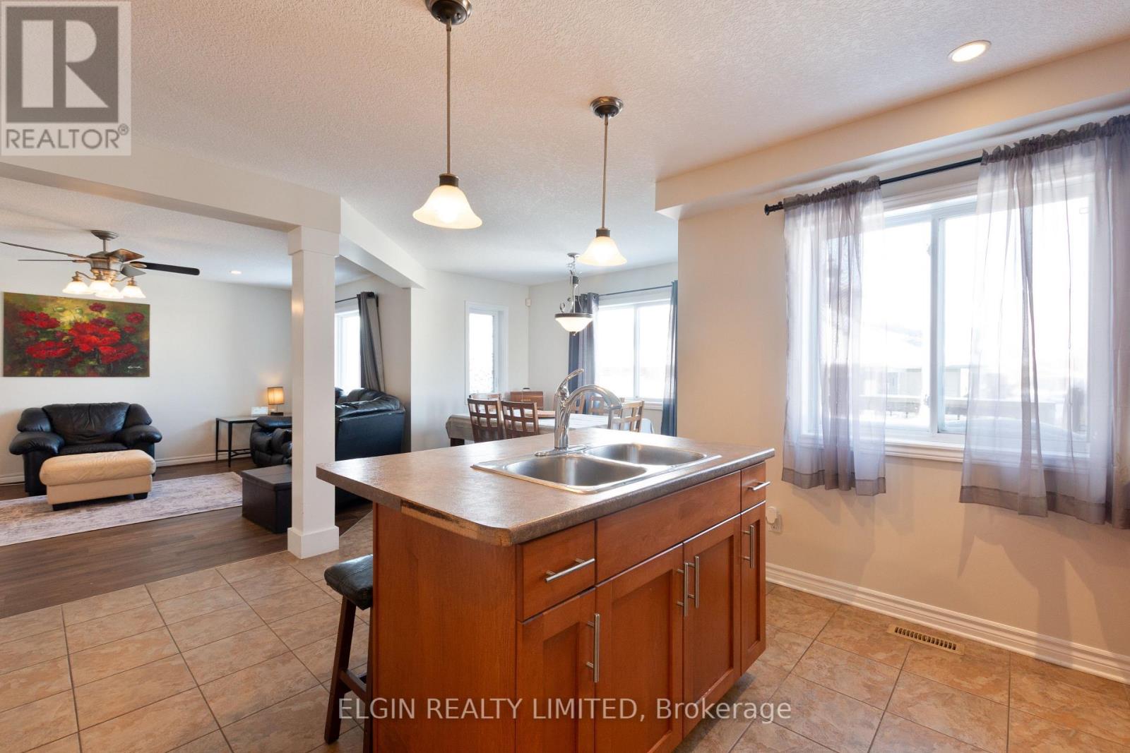 18 Peach Tree Boulevard, St. Thomas, Ontario  N5R 1L2 - Photo 14 - X13121938