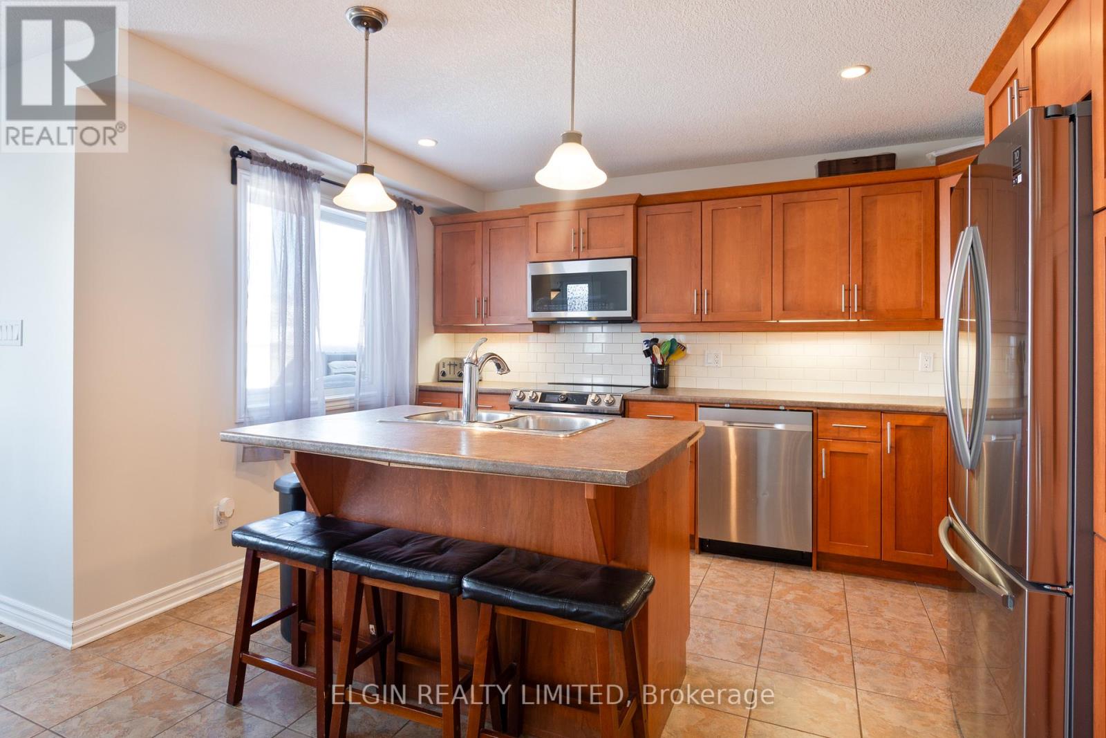 18 Peach Tree Boulevard, St. Thomas, Ontario  N5R 1L2 - Photo 9 - X13121938