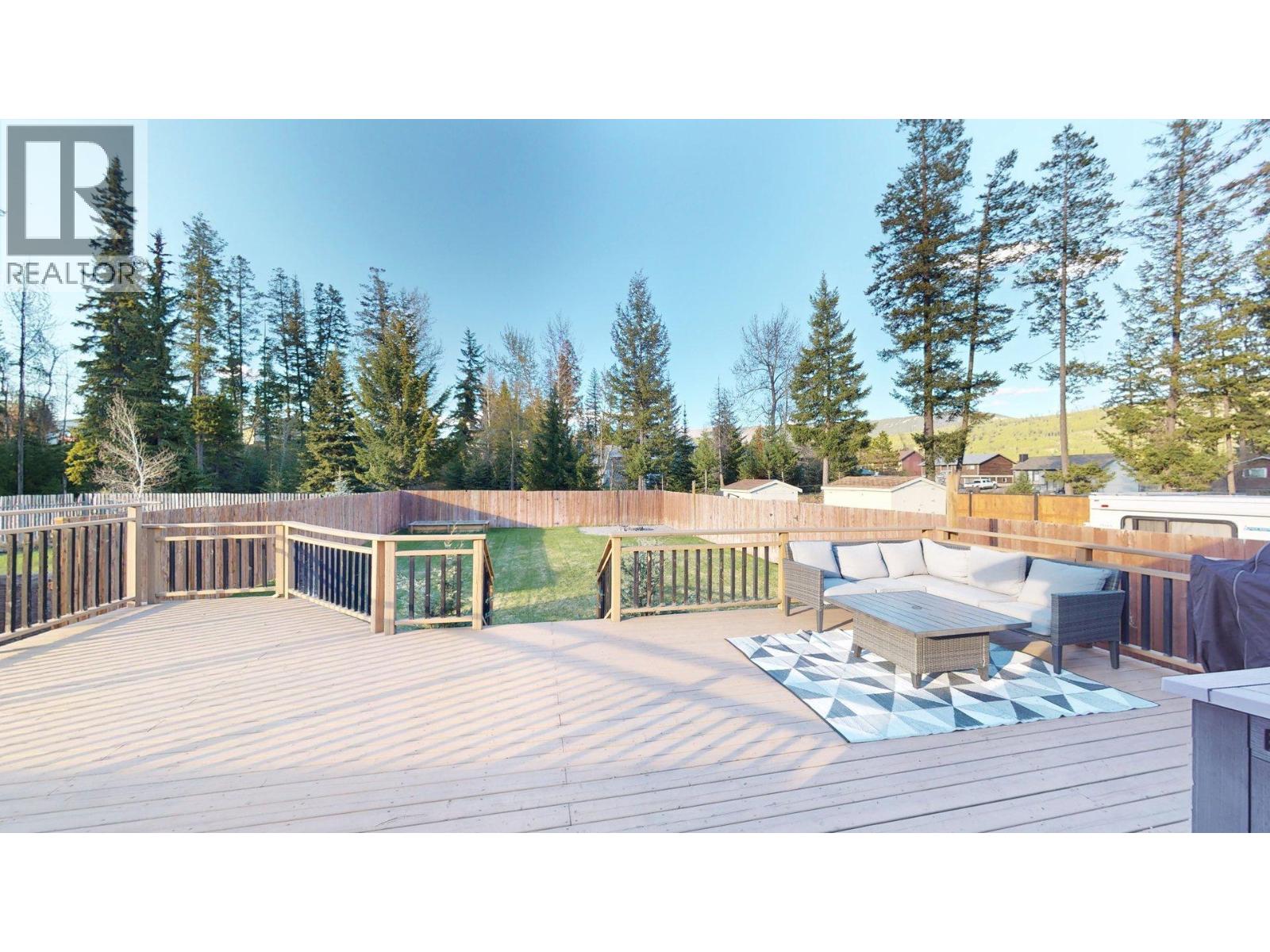 28 Cassiar Drive, Elkford, British Columbia  V0B 1H0 - Photo 27 - 10386214