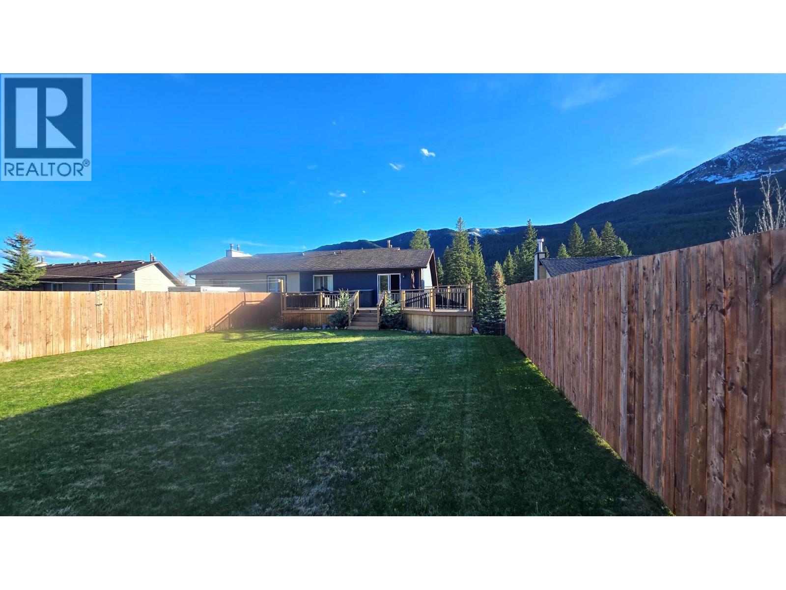 28 Cassiar Drive, Elkford, British Columbia  V0B 1H0 - Photo 33 - 10386214