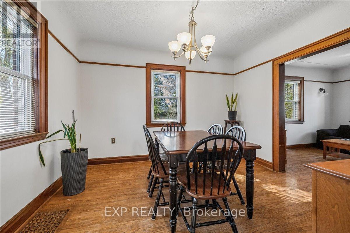 1025 King Road, Burlington, Ontario  L7T 3L5 - Photo 10 - W13121846
