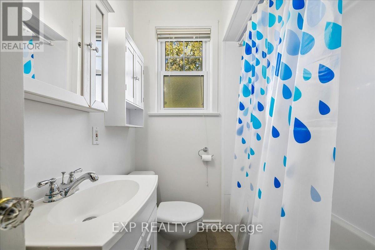 1025 King Road, Burlington, Ontario  L7T 3L5 - Photo 19 - W13121846