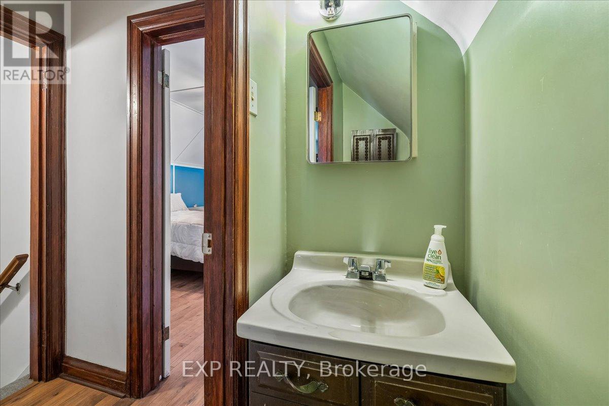 1025 King Road, Burlington, Ontario  L7T 3L5 - Photo 26 - W13121846