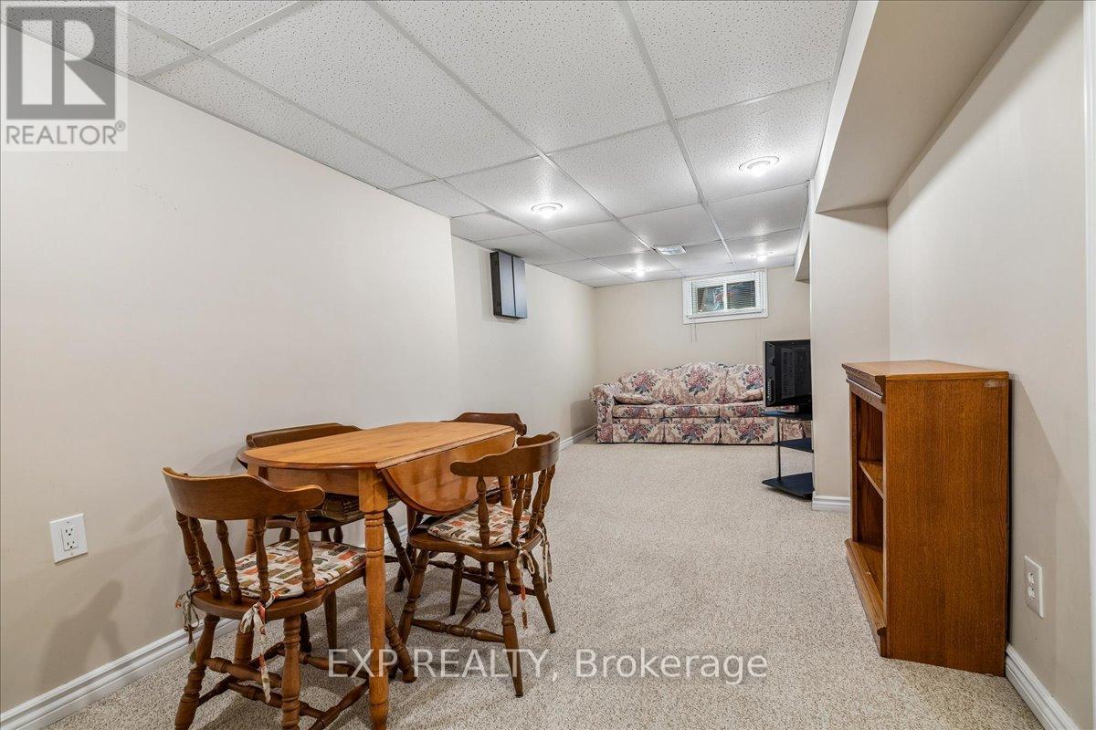 1025 King Road, Burlington, Ontario  L7T 3L5 - Photo 28 - W13121846