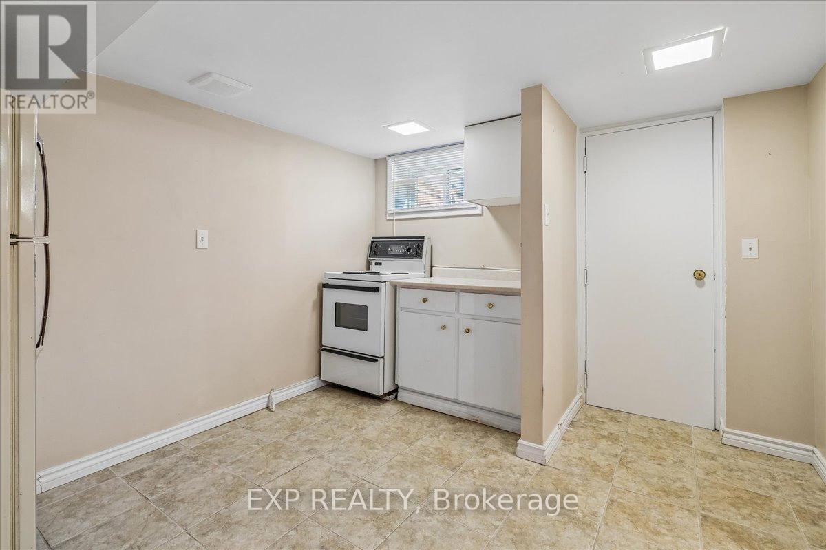 1025 King Road, Burlington, Ontario  L7T 3L5 - Photo 31 - W13121846