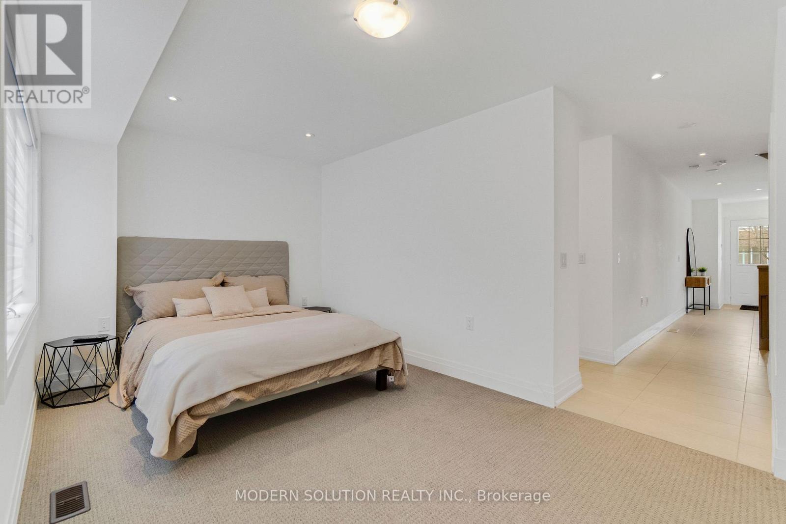 1659 Vellore Crescent, Mississauga, Ontario  L5G 0C3 - Photo 8 - W13121484