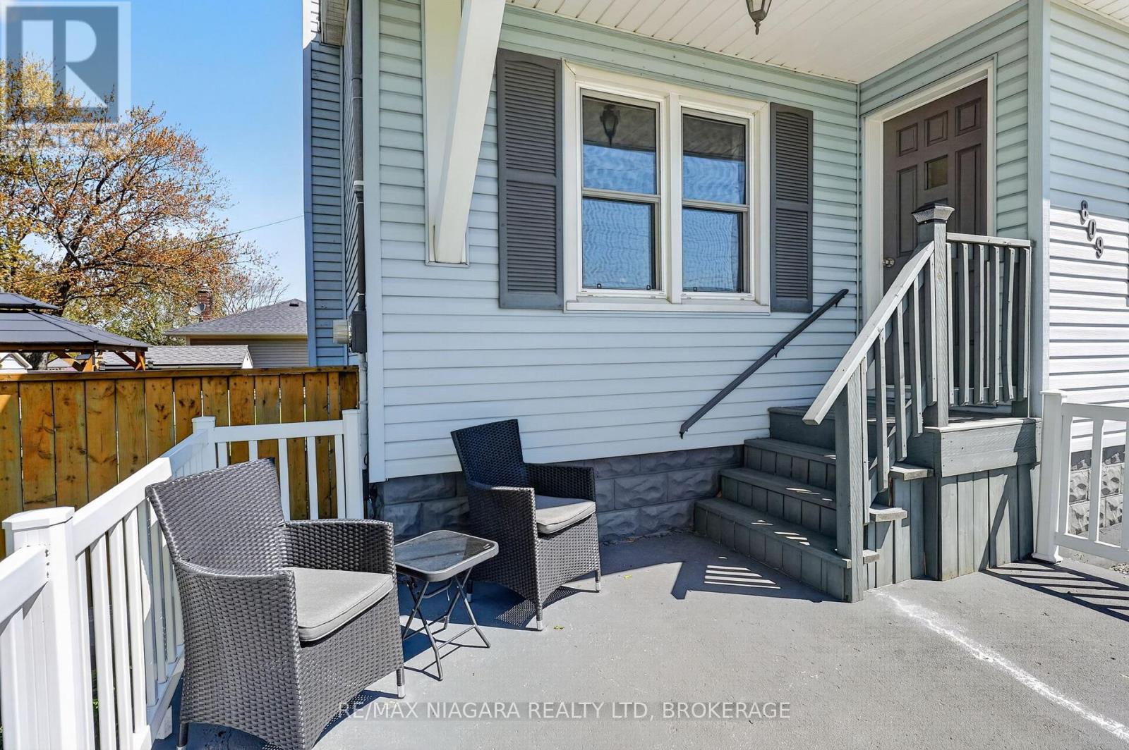 809 Broadway Street, Welland, Ontario  L3C 5M9 - Photo 3 - X13121718