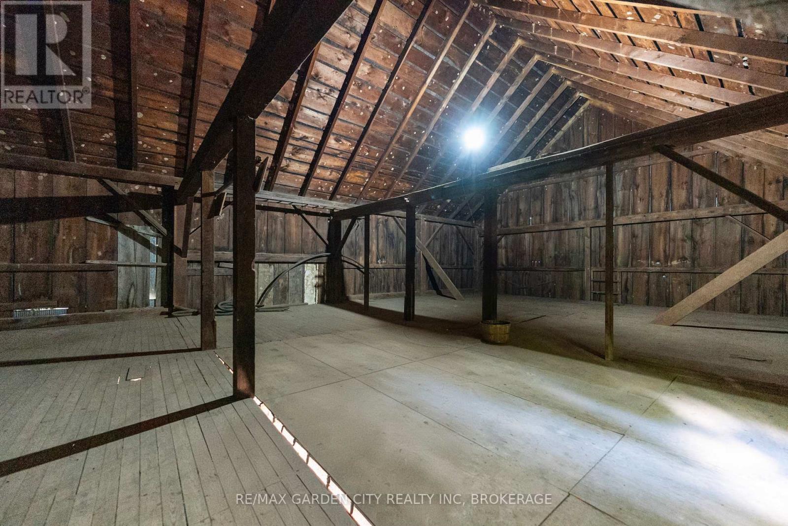 5400 North Service Road, Lincoln, Ontario  L0R 1B3 - Photo 16 - X13121864