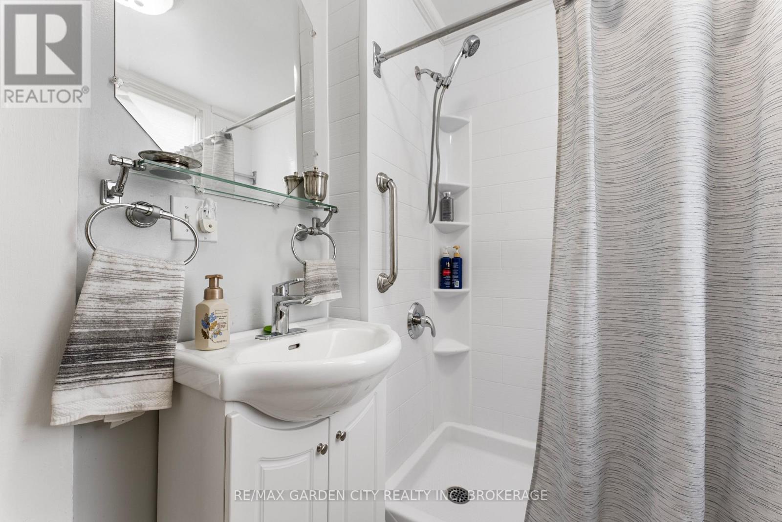 5400 North Service Road, Lincoln, Ontario  L0R 1B3 - Photo 28 - X13121864