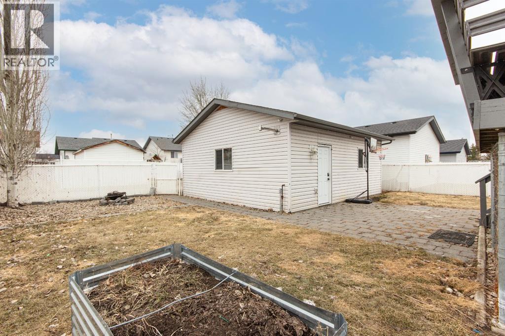 16 Johnson Close, Penhold, Alberta  T0M 0R1 - Photo 31 - A2310651