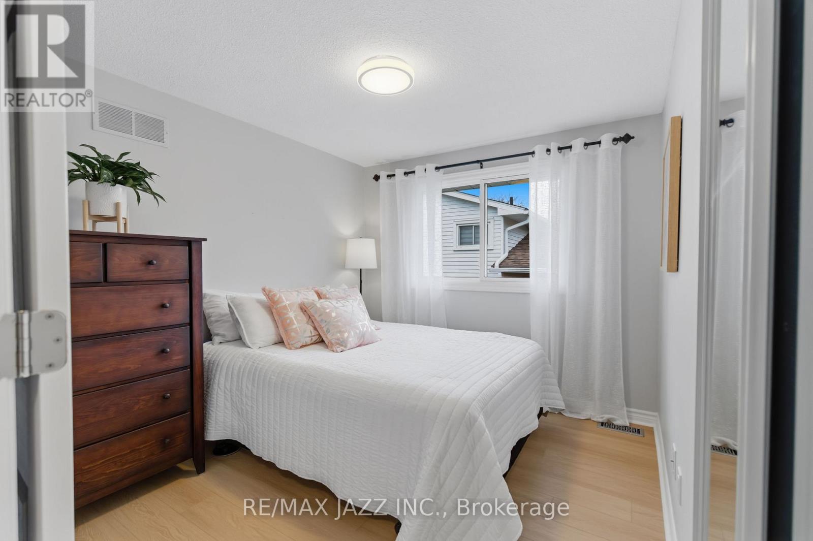 47 Martindale Street, Oshawa, Ontario  L1H 6W7 - Photo 25 - E13089356