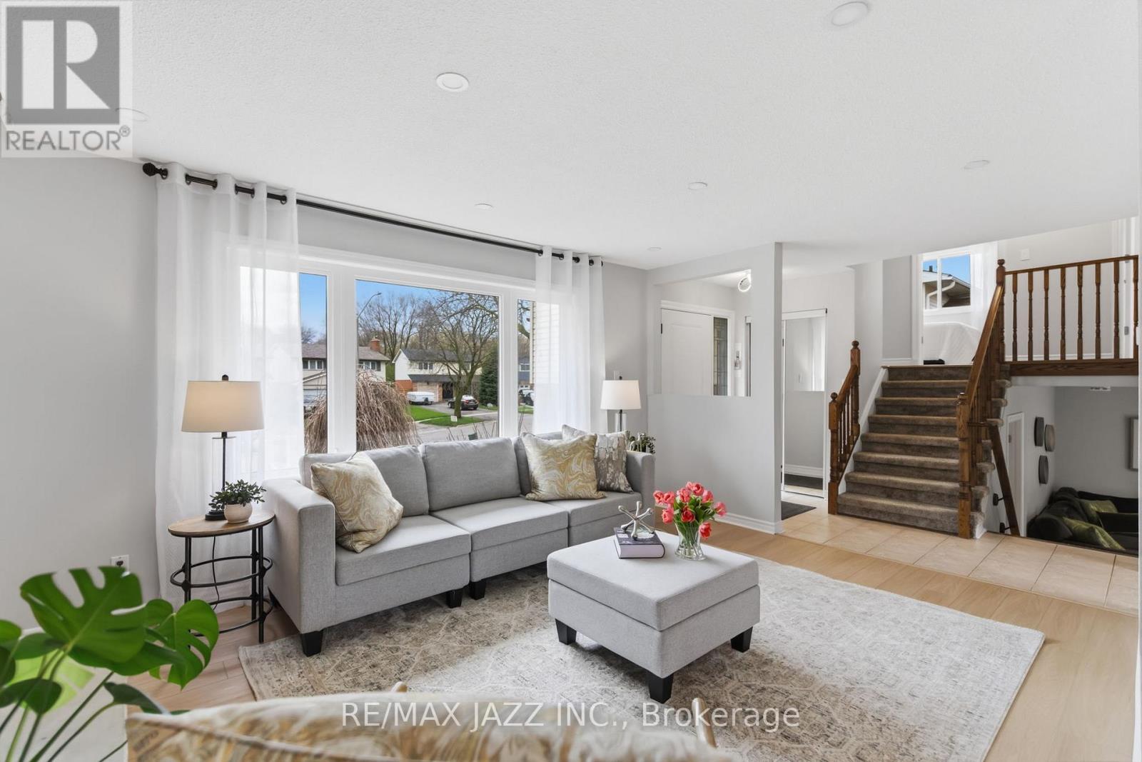 47 Martindale Street, Oshawa, Ontario  L1H 6W7 - Photo 9 - E13089356