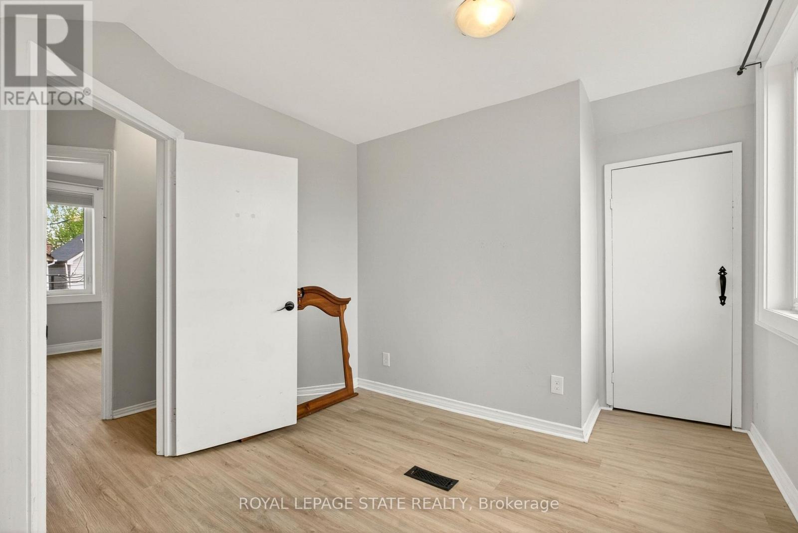 1236 Cannon Street E, Hamilton, Ontario  L8H 1V1 - Photo 32 - X13121510